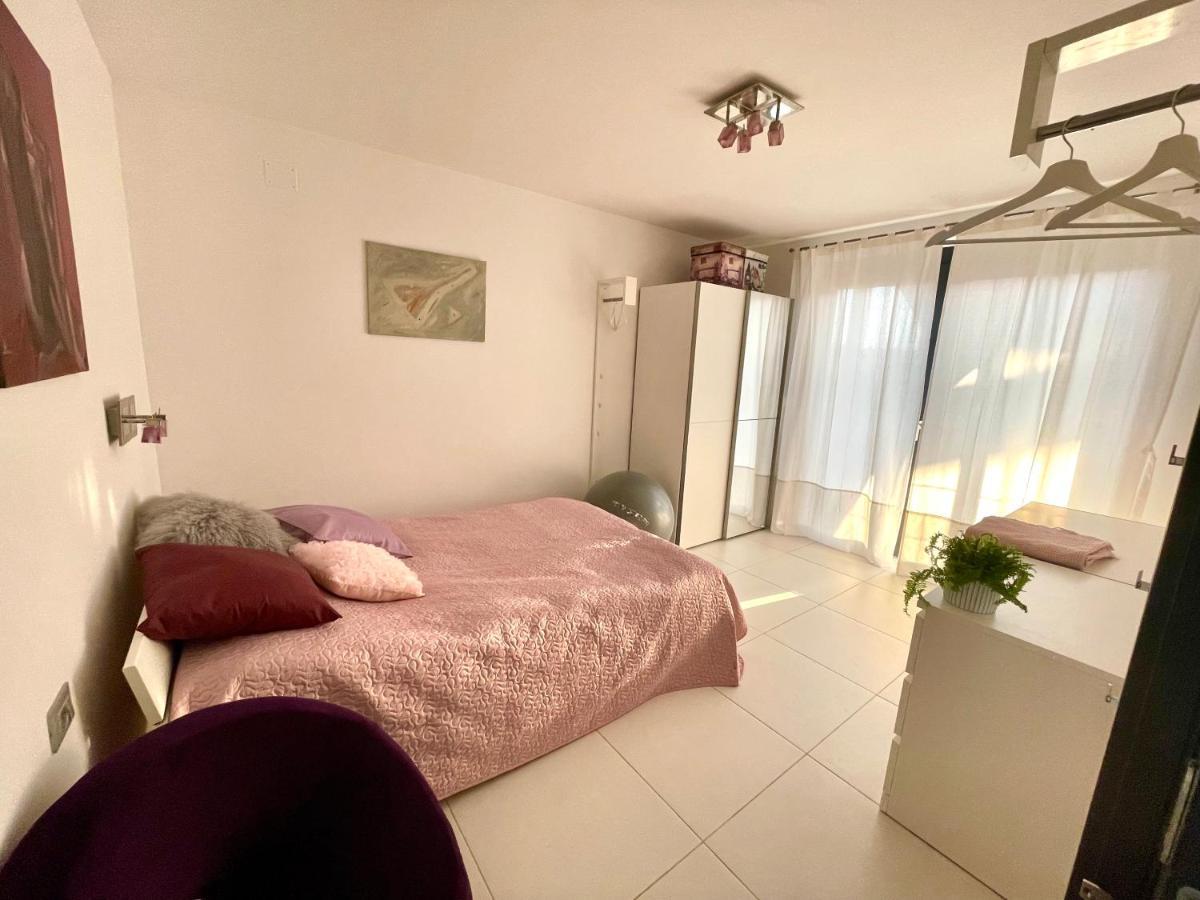 Mega Apartman Prvacina Kültér fotó